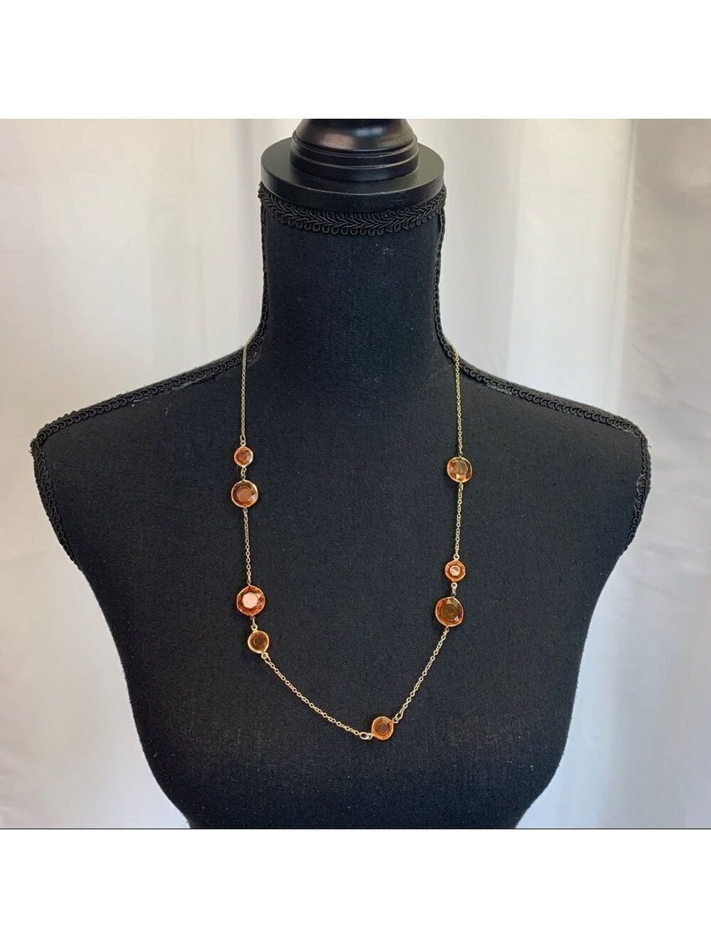 🛍3/$20 Avon gold chain orange jewelled costume jewellery necklace